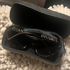 Chanel sunglasses 18k gold + tortoise